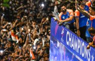मुंबईकरांची टीम इंडियाला विजयी मानवंदना